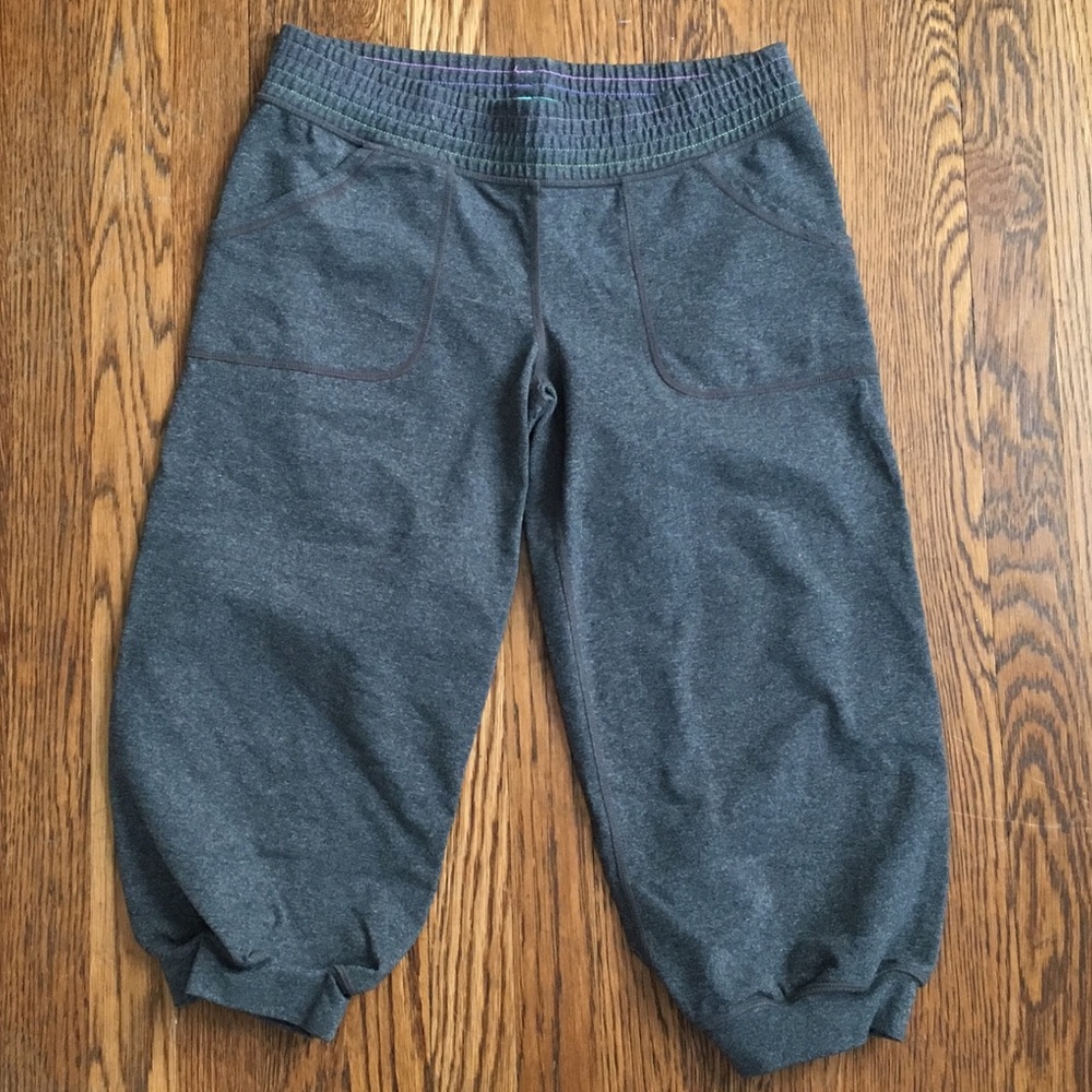 Ivivva Lululemon Athletica crop shorts 14Y xsW